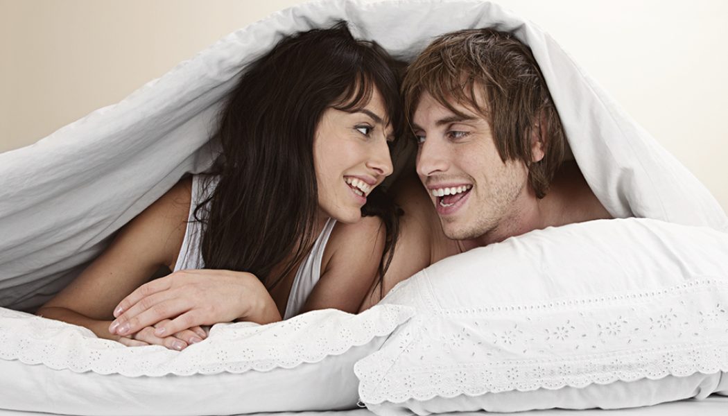 190729215209 couple bed